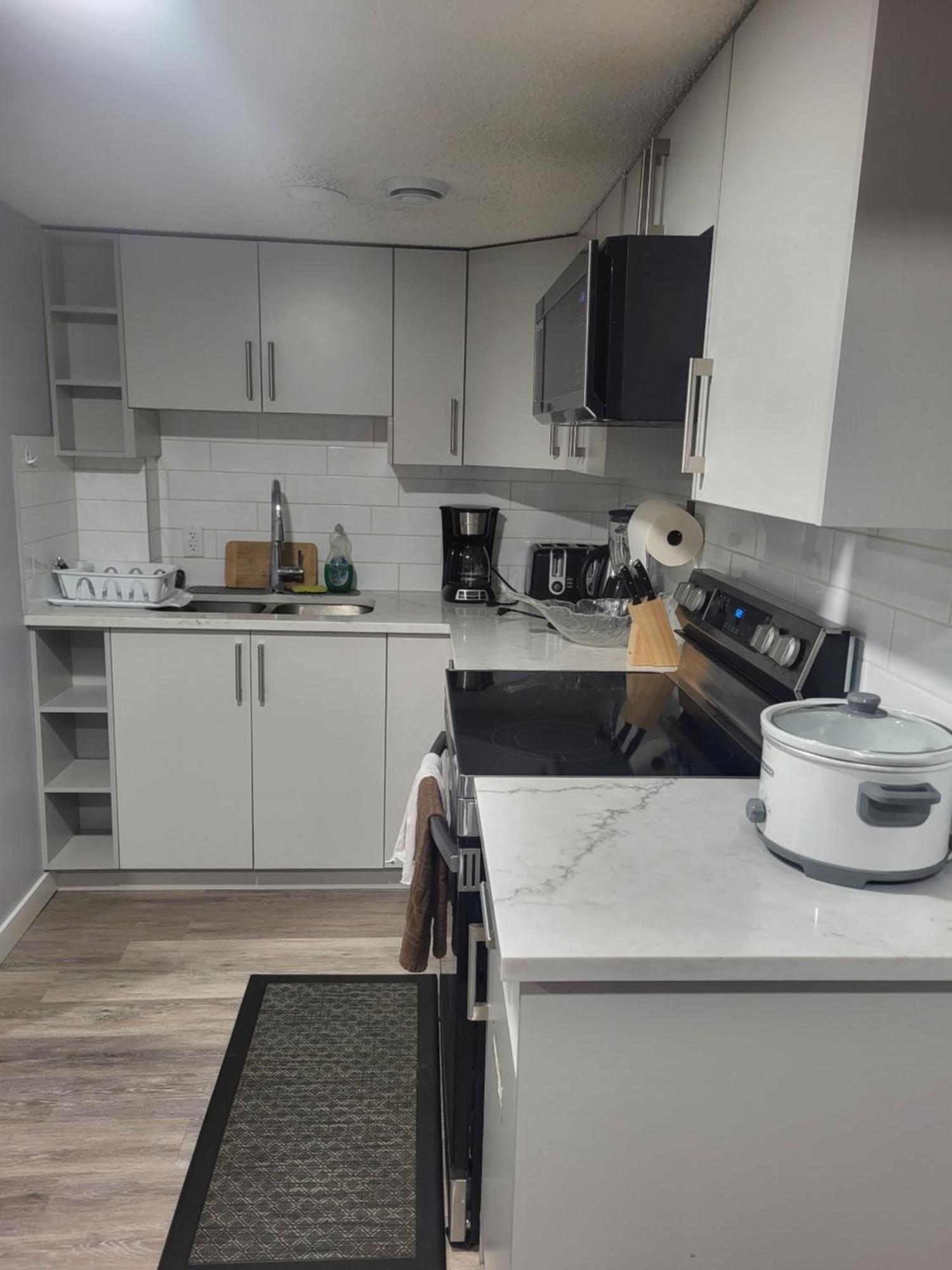 One Bedroom Basement With Separate Entrance Near Airport *
