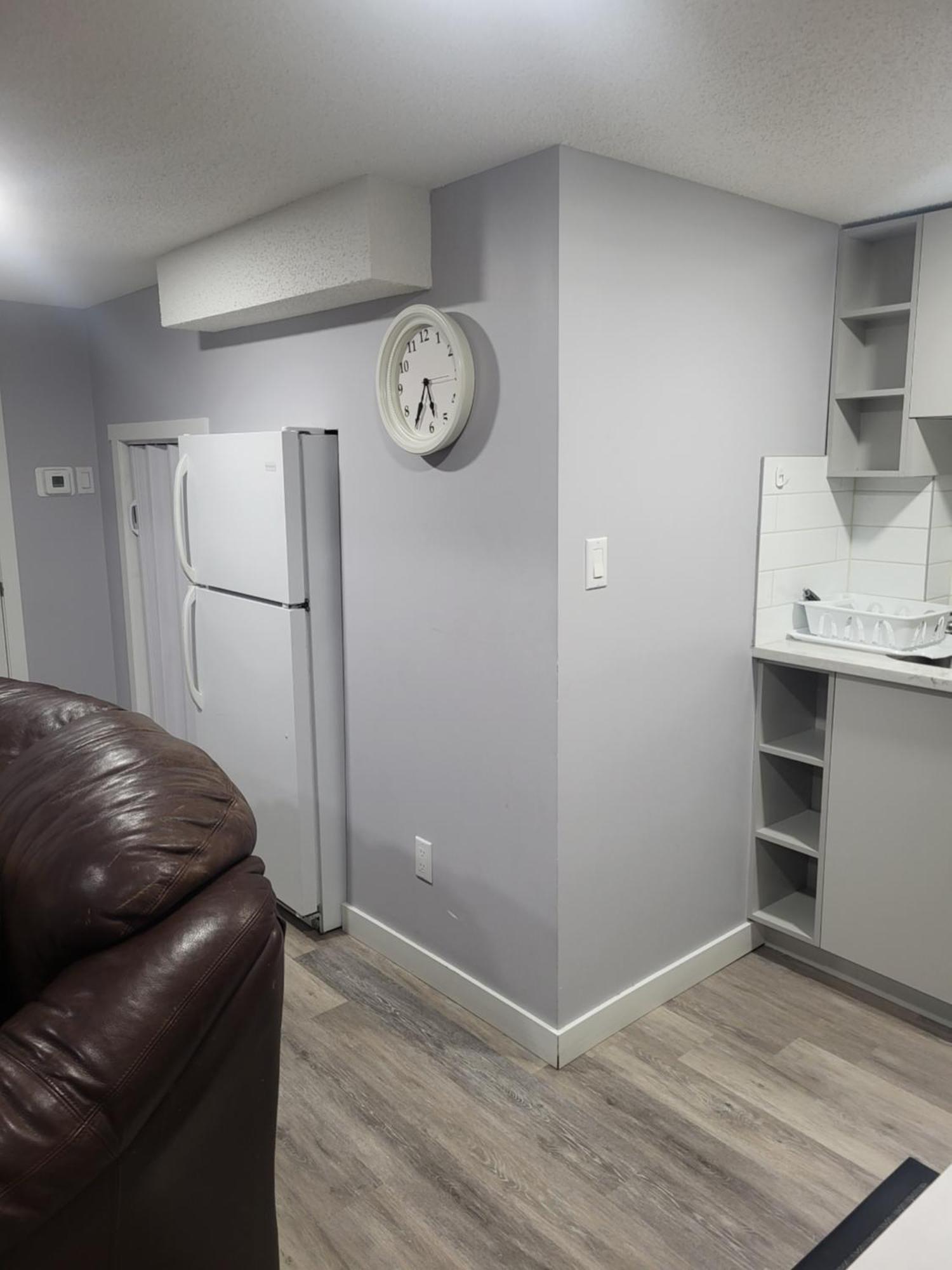 One Bedroom Basement With Separate Entrance Near Airport *