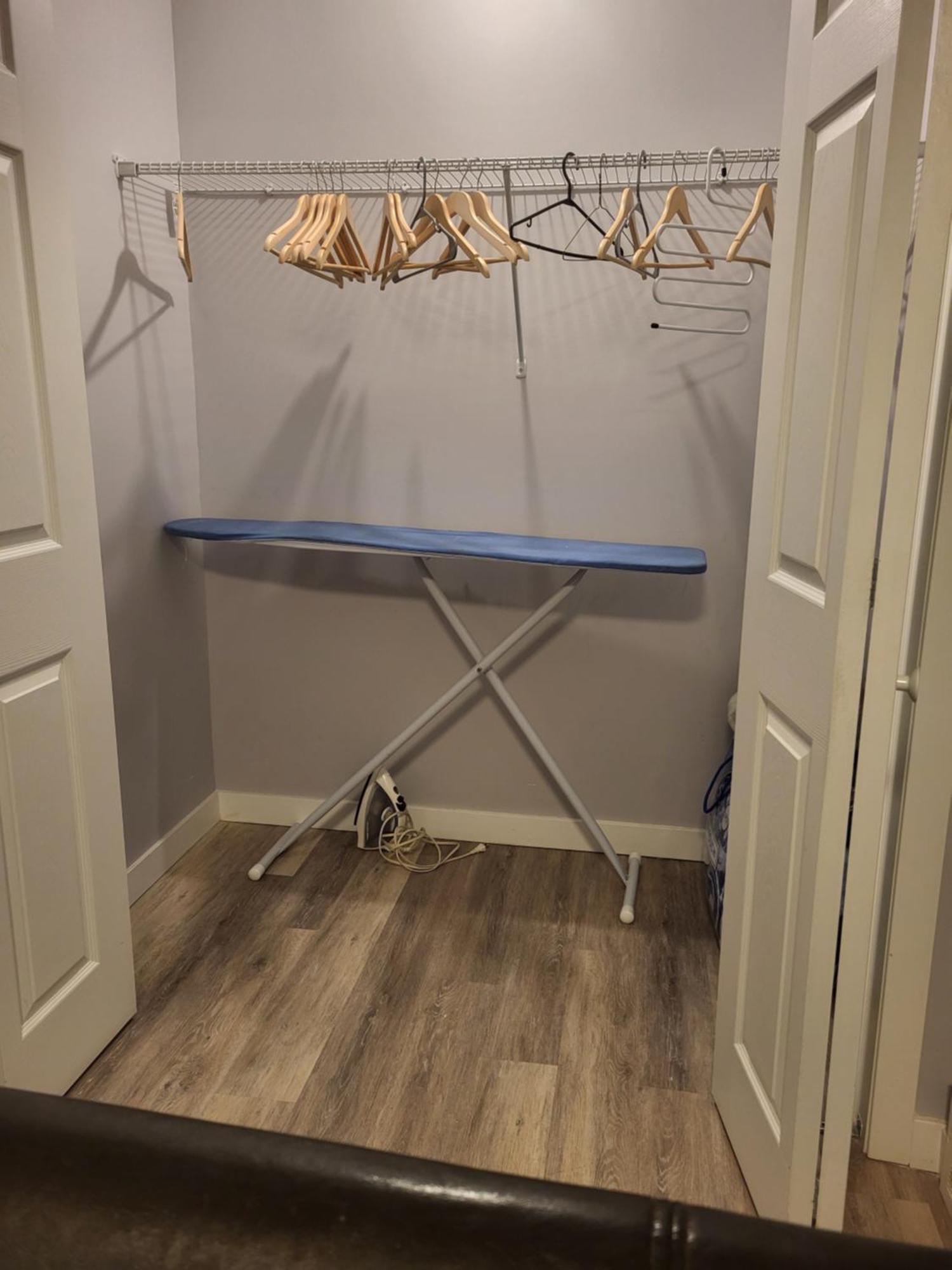 One Bedroom Basement With Separate Entrance Near Airport Calgary