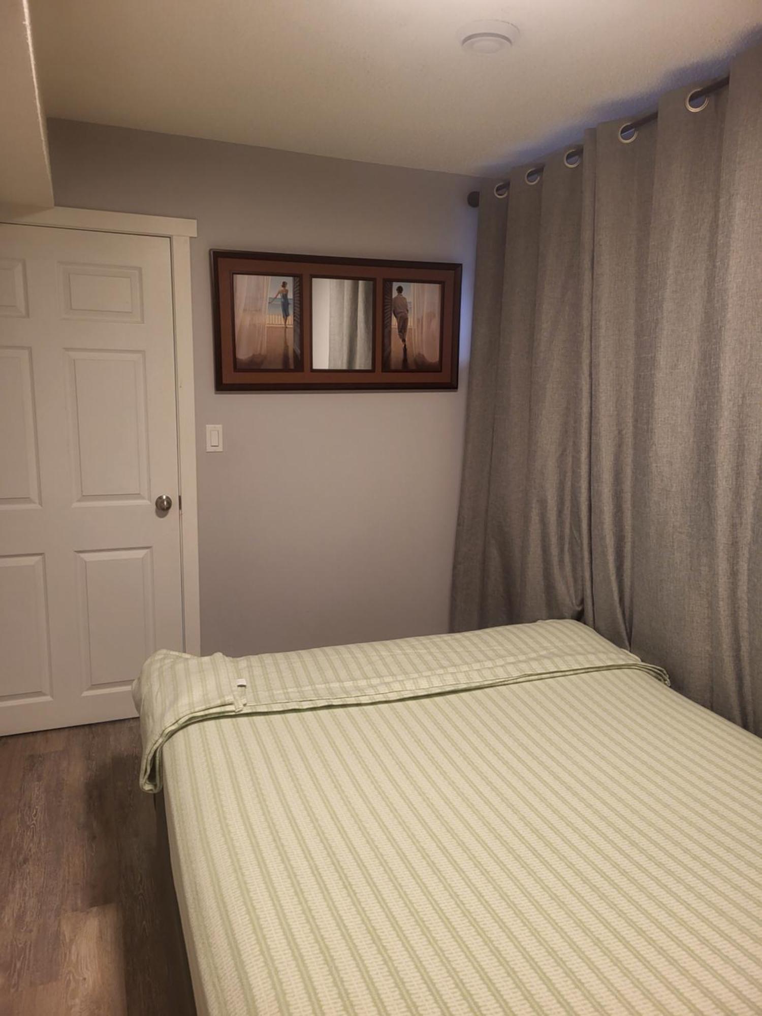 One Bedroom Basement With Separate Entrance Near Airport Apartment Calgary